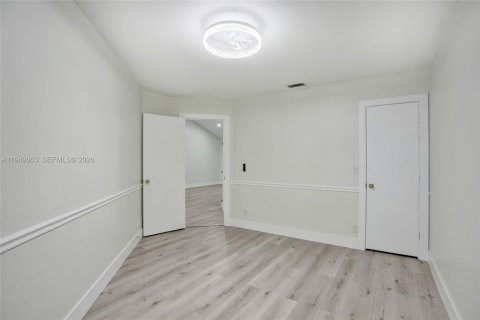 Casa en venta en Royal Palm Beach, Florida, 3 dormitorios, 139.82 m2 № 2004865 - foto 11