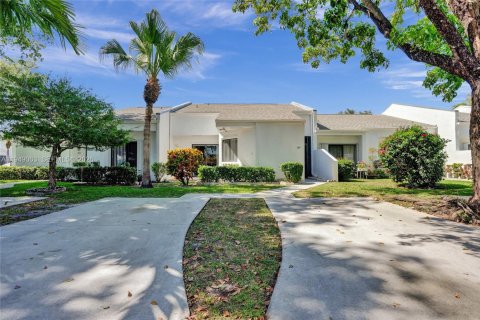 Casa en venta en Royal Palm Beach, Florida, 3 dormitorios, 139.82 m2 № 2004865 - foto 17