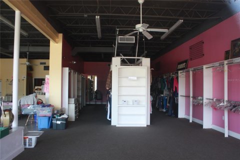 Immobilier commercial à louer à Gainesville, Floride: 613.71 m2 № 1724471 - photo 5