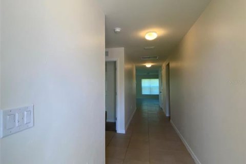 Снять в аренду виллу или дом в Порт-Шарлотт, Флорида 4 спальни, 139.73м2, № 1912378 - фото 10