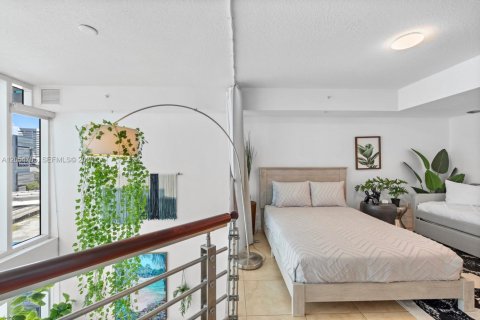 Condo in Miami, Florida, 2 bedrooms  № 2186201 - photo 23