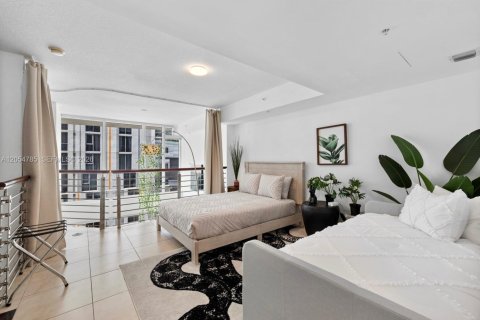 Condo in Miami, Florida, 2 bedrooms  № 2186201 - photo 19
