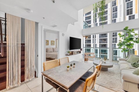 Condo in Miami, Florida, 2 bedrooms  № 2186201 - photo 7