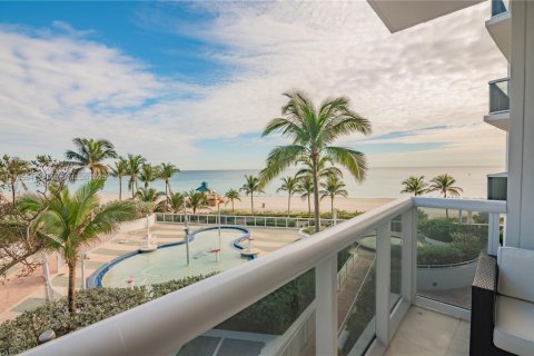 Condo in Sunny Isles Beach, Florida, 3 bedrooms  № 1860777 - photo 15