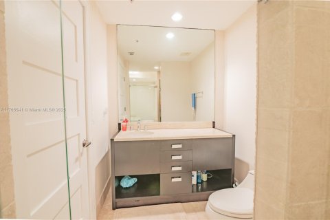 Condo in Sunny Isles Beach, Florida, 3 bedrooms  № 1860777 - photo 25