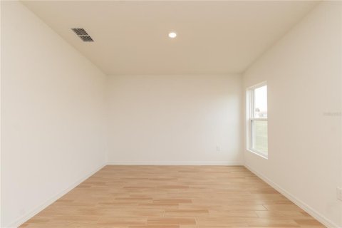 House in Winter Haven, Florida 3 bedrooms, 117.61 sq.m. № 2324106 - photo 14