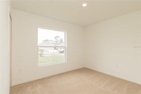House in Winter Haven, Florida 3 bedrooms, 117.61 sq.m. № 2324106 - photo 4