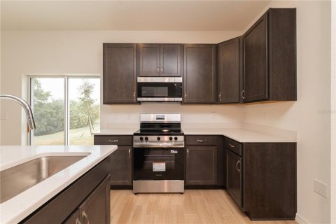 House in Winter Haven, Florida 3 bedrooms, 117.61 sq.m. № 2324106 - photo 15