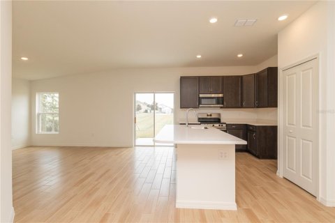 House in Winter Haven, Florida 3 bedrooms, 117.61 sq.m. № 2324106 - photo 10