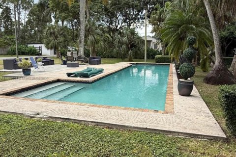 House in Homestead, Florida 3 bedrooms, 162.39 sq.m. № 1968646 - photo 17