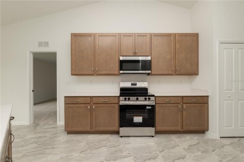 Купить виллу или дом в Себринг, Флорида 5 комнат, 165.18м2, № 2134800 - фото 6