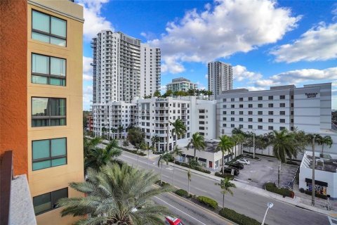 Condominio en venta en Fort Lauderdale, Florida, 3 dormitorios, 141.03 m2 № 2081862 - foto 5