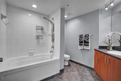 Condominio en venta en Fort Lauderdale, Florida, 3 dormitorios, 141.03 m2 № 2081862 - foto 11