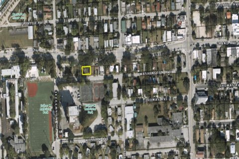 Terreno en venta en Miami, Florida № 1983559 - foto 4
