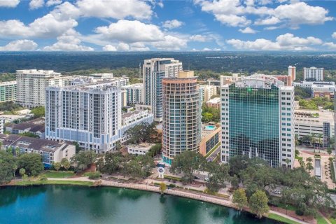 Condominio en venta en Orlando, Florida, 2 dormitorios, 122.35 m2 № 1563451 - foto 3