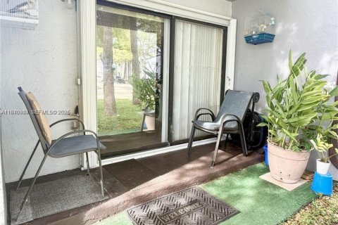 Appartement à louer à Miami, Floride: 1 chambre № 1998064 - photo 7