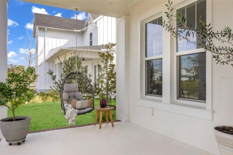 House in Winter Garden, Florida 5 bedrooms, 351.54 sq.m. № 2103242 - photo 4