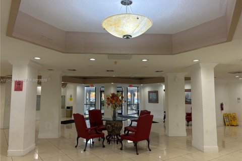 Condo in Miami, Florida, 1 bedroom  № 2002958 - photo 18