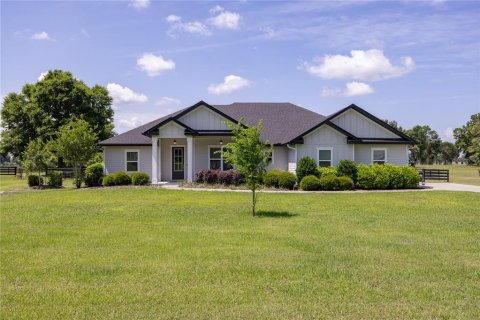 Casa en Lake City, Florida 4 dormitorios, 261.8 m2 № 2110990