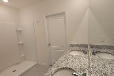 Villa ou maison à louer à Haines City, Floride: 5 chambres, 250.46 m2 № 2092483 - photo 14