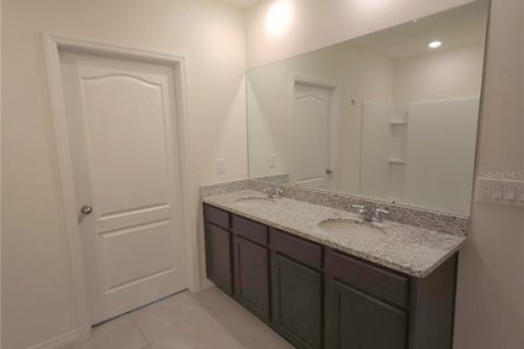 Villa ou maison à louer à Haines City, Floride: 5 chambres, 250.46 m2 № 2092483 - photo 15