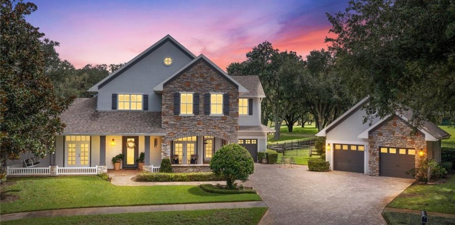 Casa en Lutz, Florida 5 dormitorios, 398.27 m2 № 2415348