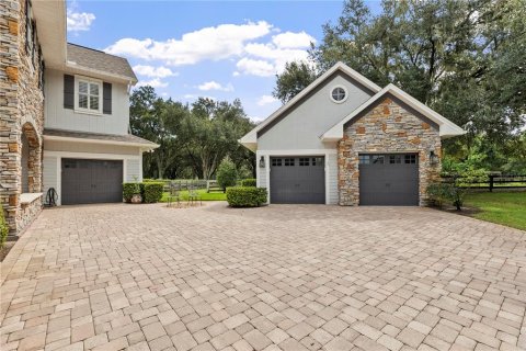Casa en venta en Lutz, Florida, 5 dormitorios, 398.27 m2 № 2415348 - foto 3