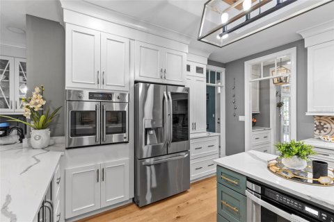 Casa en venta en Lutz, Florida, 5 dormitorios, 398.27 m2 № 2415348 - foto 16
