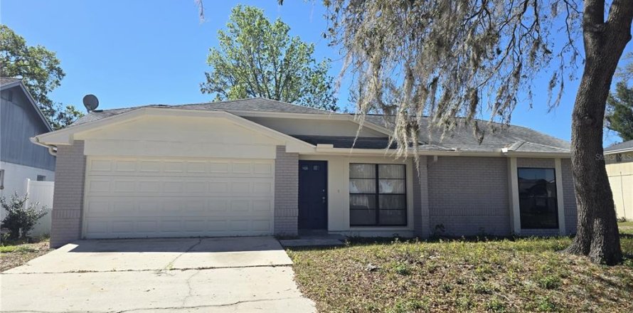 House in Riverview, Florida 3 bedrooms, 105.54 sq.m. № 2228071