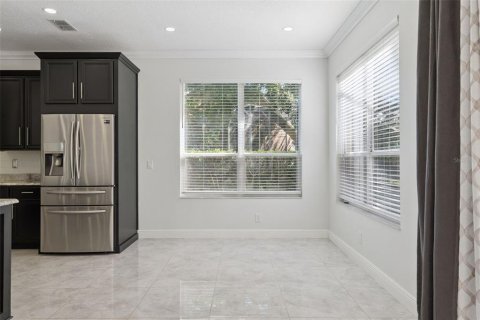 Casa en venta en Lake Mary, Florida, 5 dormitorios, 272.67 m2 № 2386118 - foto 25