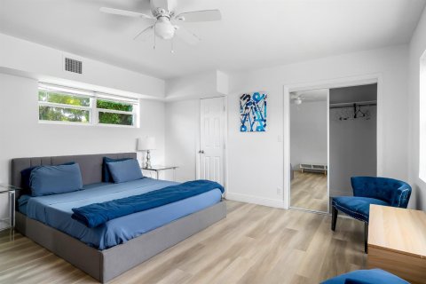 House in Hollywood, Florida 3 bedrooms, 171.87 sq.m. № 2290873 - photo 14