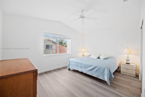 Touwnhouse à vendre à Miramar, Floride: 3 chambres, 146.41 m2 № 1965848 - photo 15