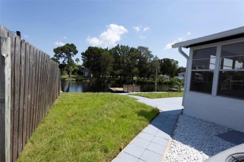 Casa en alquiler en Hudson, Florida, 3 dormitorios, 92.9 m2 № 2106076 - foto 2