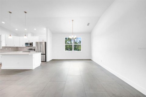 House in Port Charlotte, Florida 3 bedrooms, 155.15 sq.m. № 1339291 - photo 9