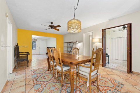 Villa ou maison à vendre à Cutler Bay, Floride: 4 chambres, 176.14 m2 № 1942202 - photo 7