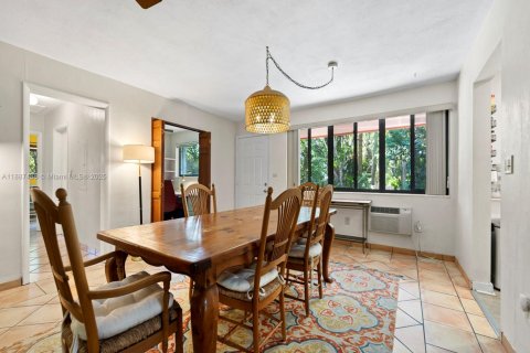 Villa ou maison à vendre à Cutler Bay, Floride: 4 chambres, 176.14 m2 № 1942202 - photo 5