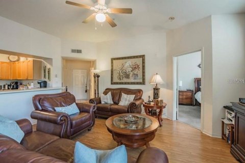 Copropriété à louer à Tampa, Floride: 3 chambres, 120.03 m2 № 2398856 - photo 4