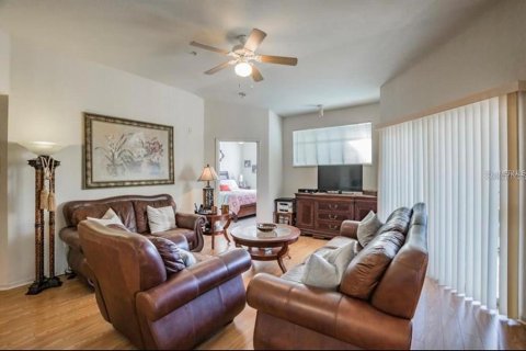 Copropriété à louer à Tampa, Floride: 3 chambres, 120.03 m2 № 2398856 - photo 5