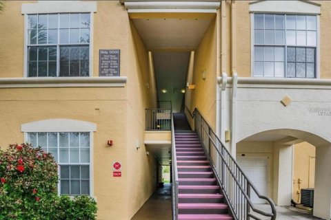 Copropriété à louer à Tampa, Floride: 3 chambres, 120.03 m2 № 2398856 - photo 2