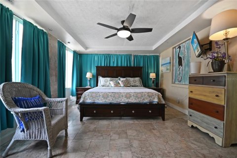 House in Edgewater, Florida 3 bedrooms, 117.43 sq.m. № 1904071 - photo 26