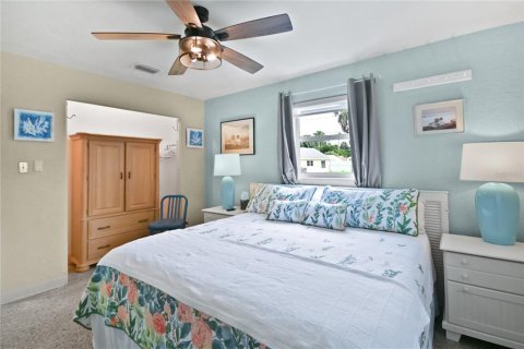 House in Edgewater, Florida 3 bedrooms, 117.43 sq.m. № 1904071 - photo 20