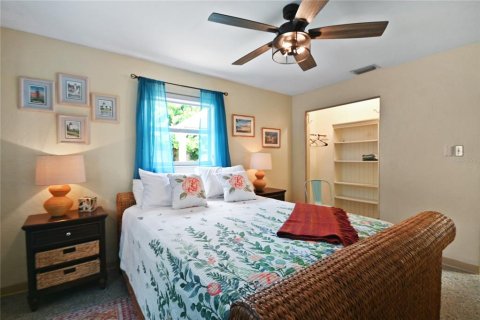 House in Edgewater, Florida 3 bedrooms, 117.43 sq.m. № 1904071 - photo 18