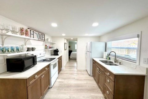 Appartement à louer à Mount Dora, Floride: 2 chambres, 83.61 m2 № 2285464 - photo 3