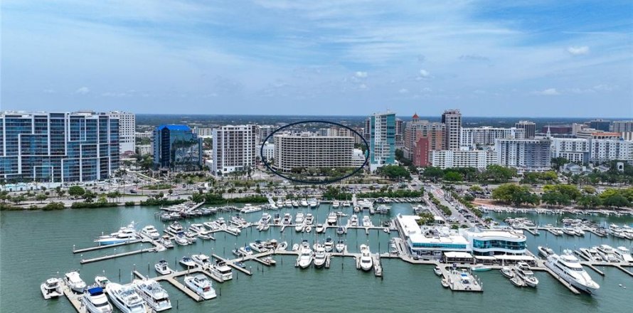 Condo in Sarasota, Florida, 3 bedrooms  № 1686562