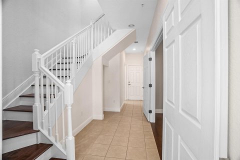 Townhouse in Miramar, Florida 3 bedrooms, 163.51 sq.m. № 2083449 - photo 4