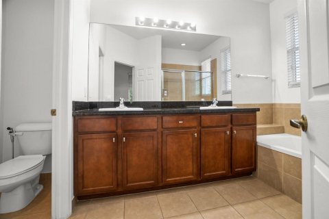 Townhouse in Miramar, Florida 3 bedrooms, 163.51 sq.m. № 2083449 - photo 28