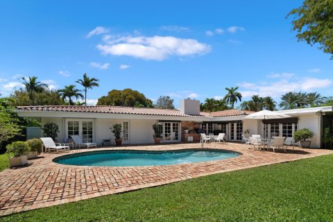 House in Key Biscayne, Florida 3 bedrooms, 271.92 sq.m. № 1863653 - photo 2