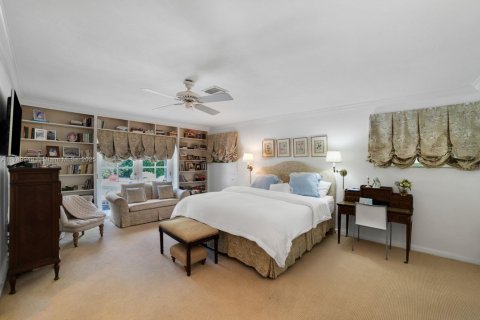 House in Key Biscayne, Florida 3 bedrooms, 271.92 sq.m. № 1863653 - photo 8