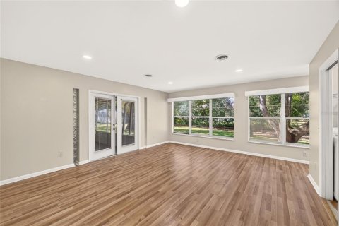 Villa ou maison à vendre à Summerfield, Floride: 3 chambres, 159.79 m2 № 2428962 - photo 12