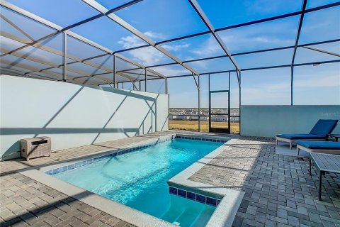 Townhouse in Davenport, Florida 5 bedrooms, 212.1 sq.m. № 1533827 - photo 29